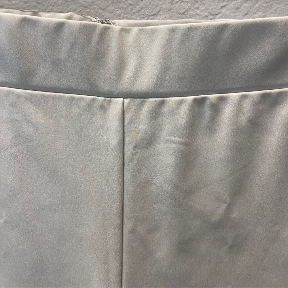 Avec Les Filles High-Waisted Faux Leather Slit Leggings Cream - Picture 9 of 12